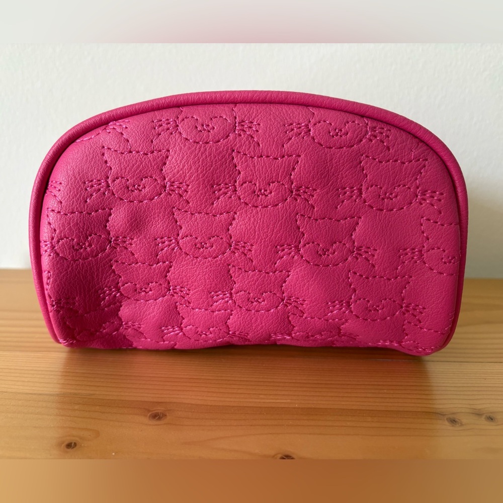 Sanrio Hello Kitty and Friends x Primark Hot Pink Travel Makeup Bag Barbiecore